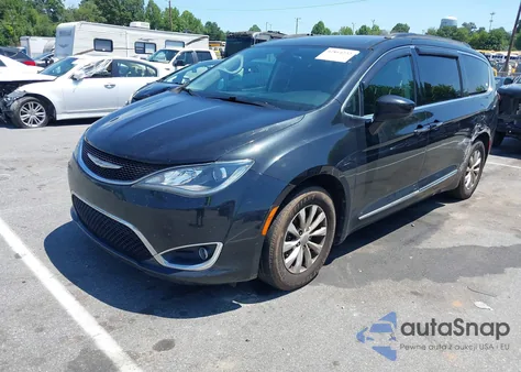 2017 Chrysler Pacifica Touring L z USA, uszkodzony, nr VIN 2C4RC1BG7HR507669